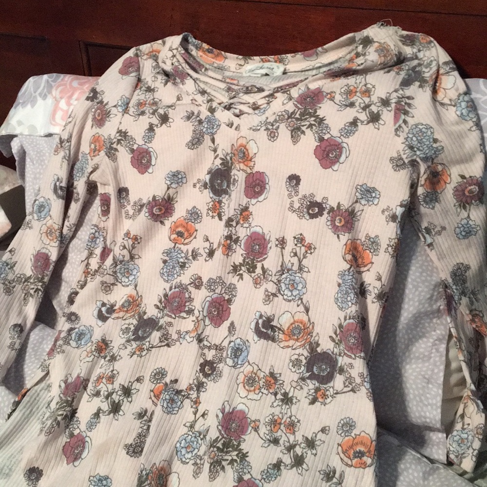 I’m selling this top because I don’t wear it